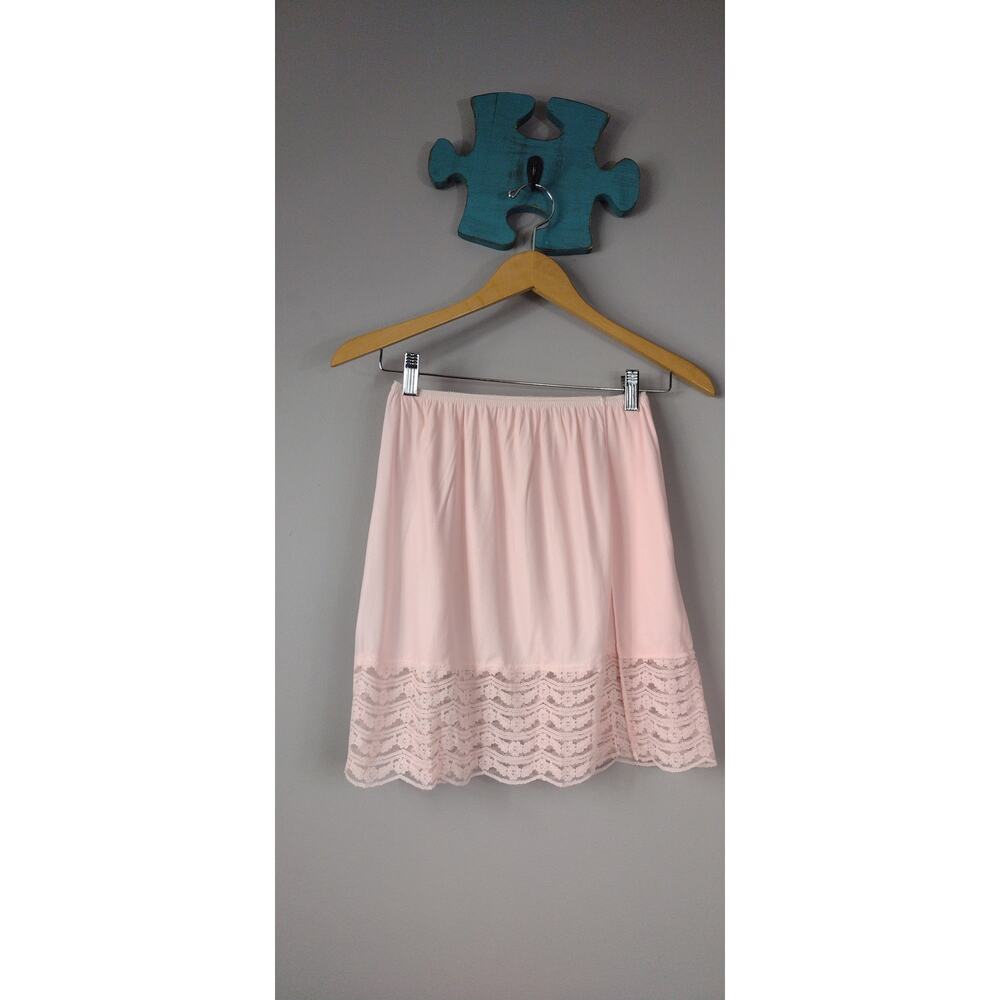 Vintage Sliperfection Shadow Panel Pink Half Slip 36 Nylon Lace Hem